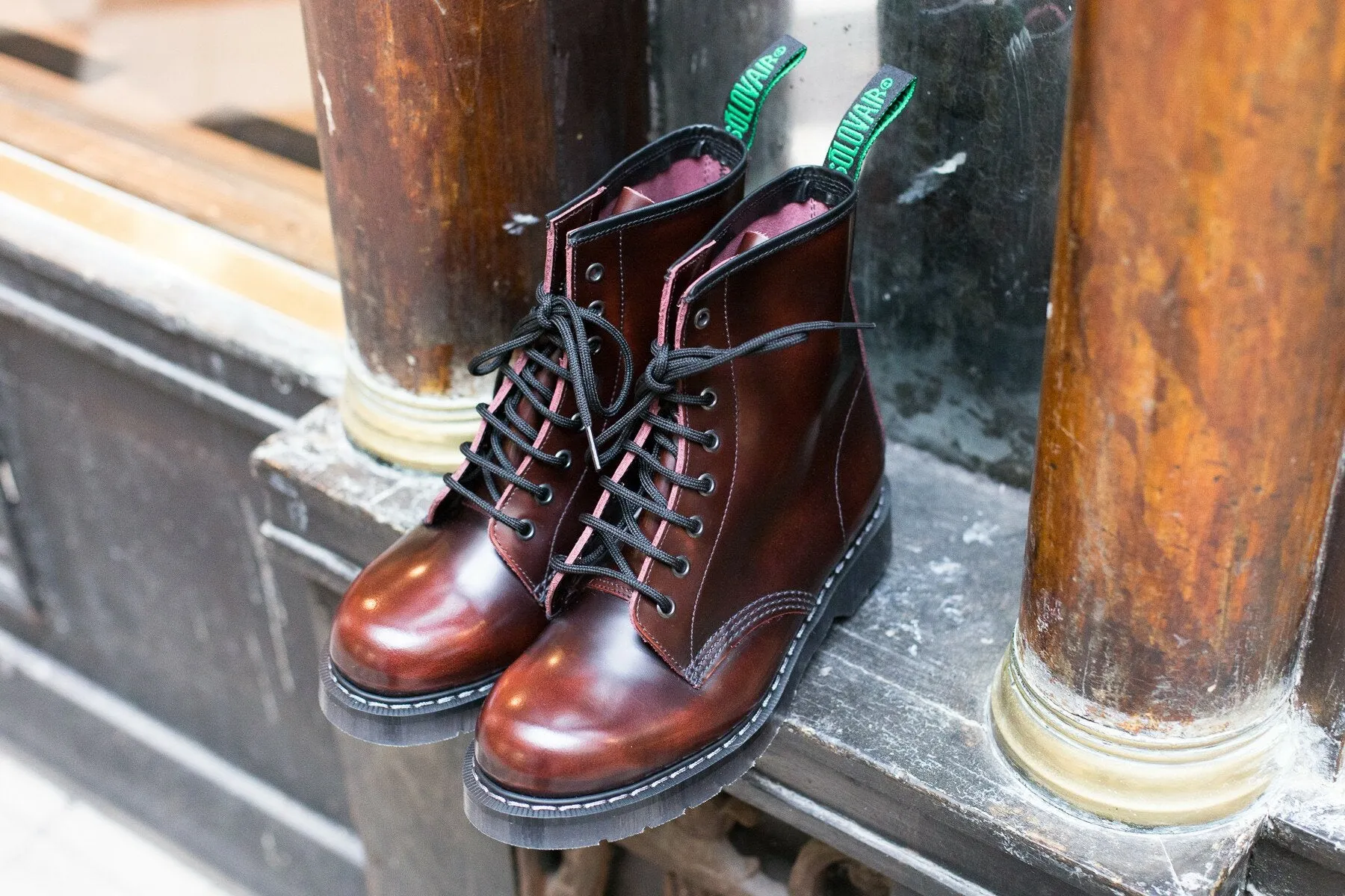 8 eyes Derby boot Burgundy Rub-off