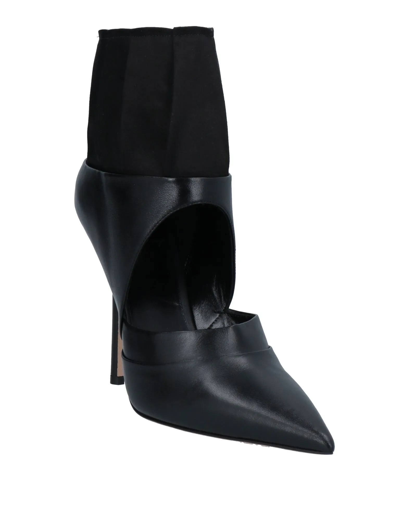 BECKI COAKLEY Leather Ankle boots (17303383JX) Woman