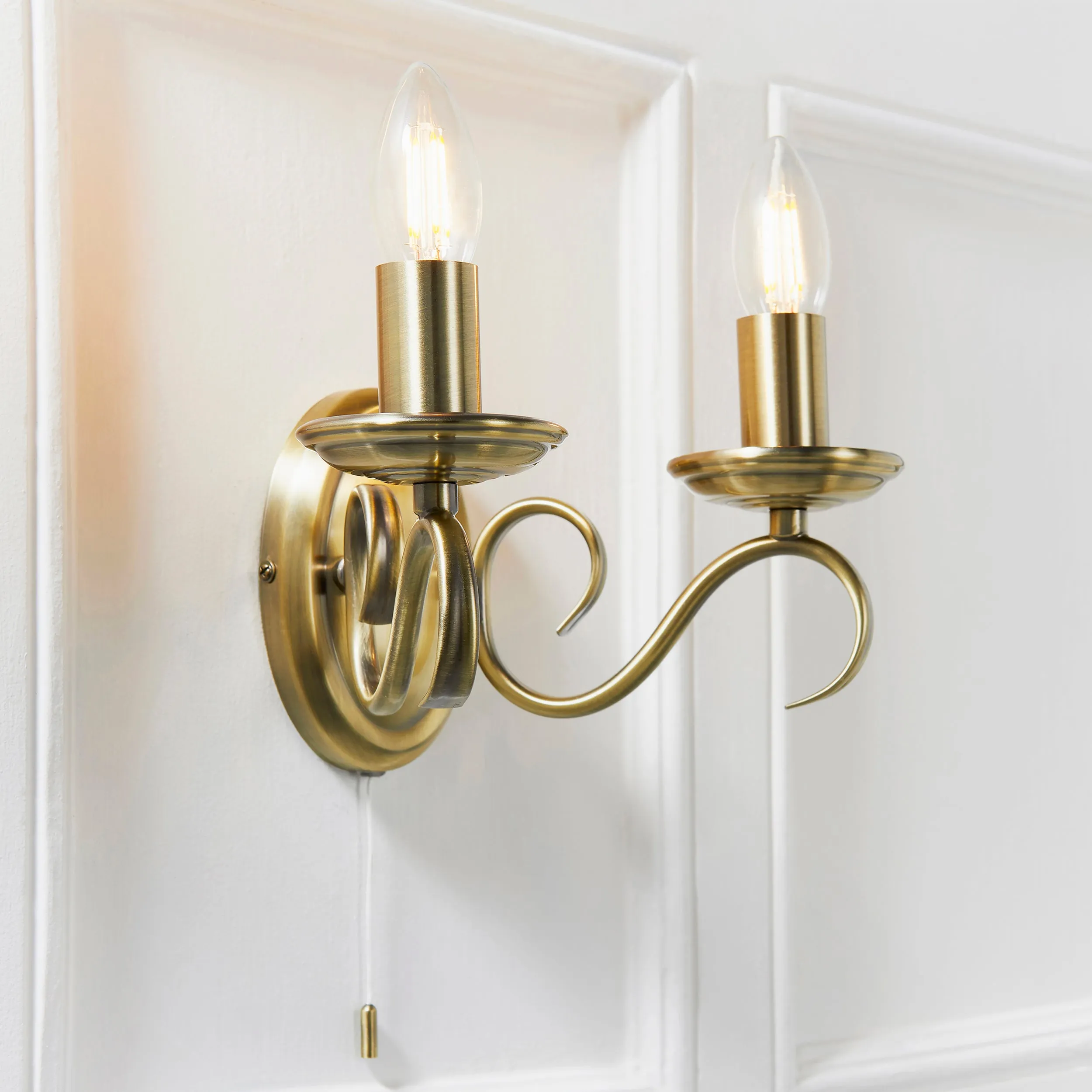 Endon 2030-2AN Bernice 2lt Wall Antique brass plate 2 x 60W E14 candle (Required)