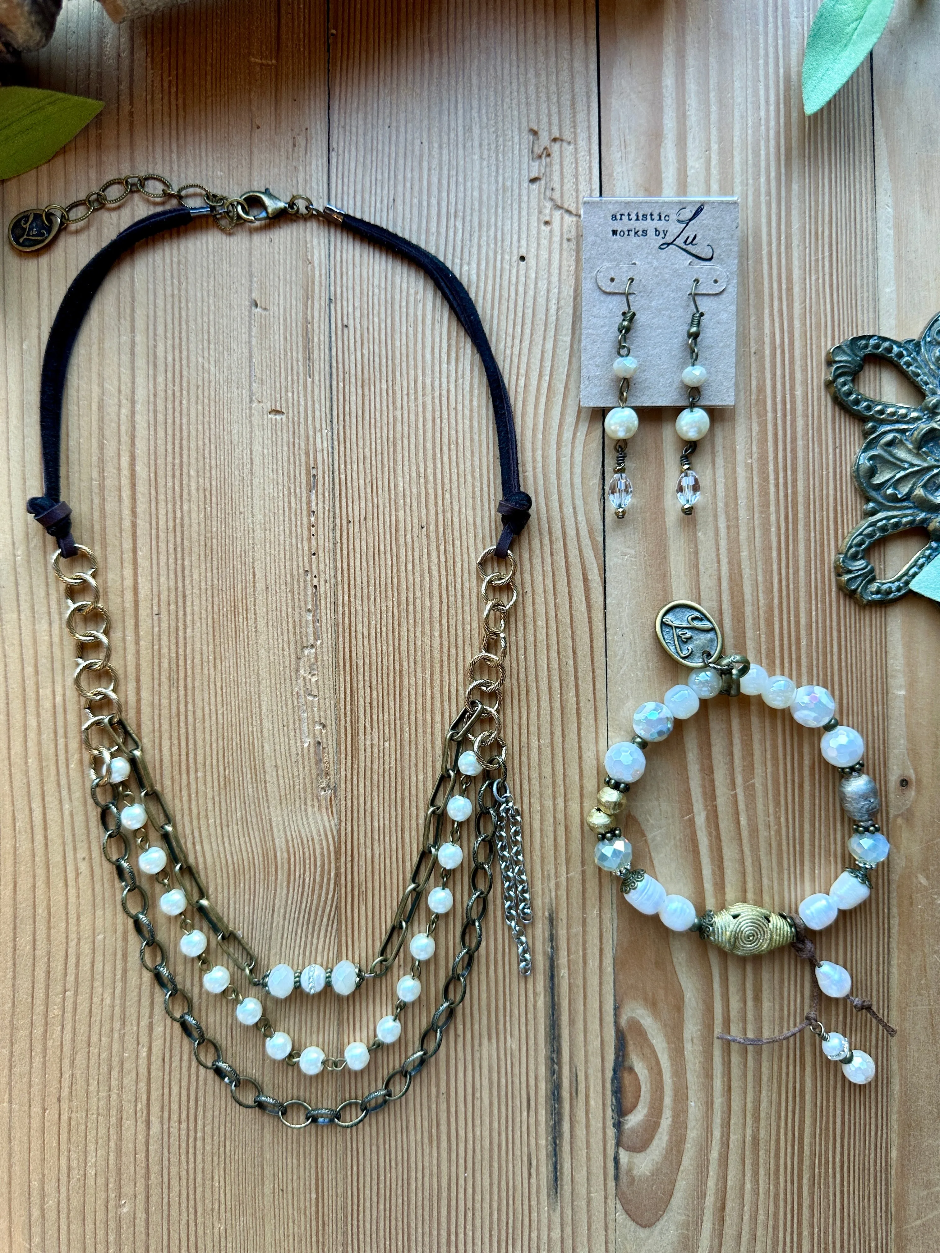 Gypsy Pearl Short Triple Necklace