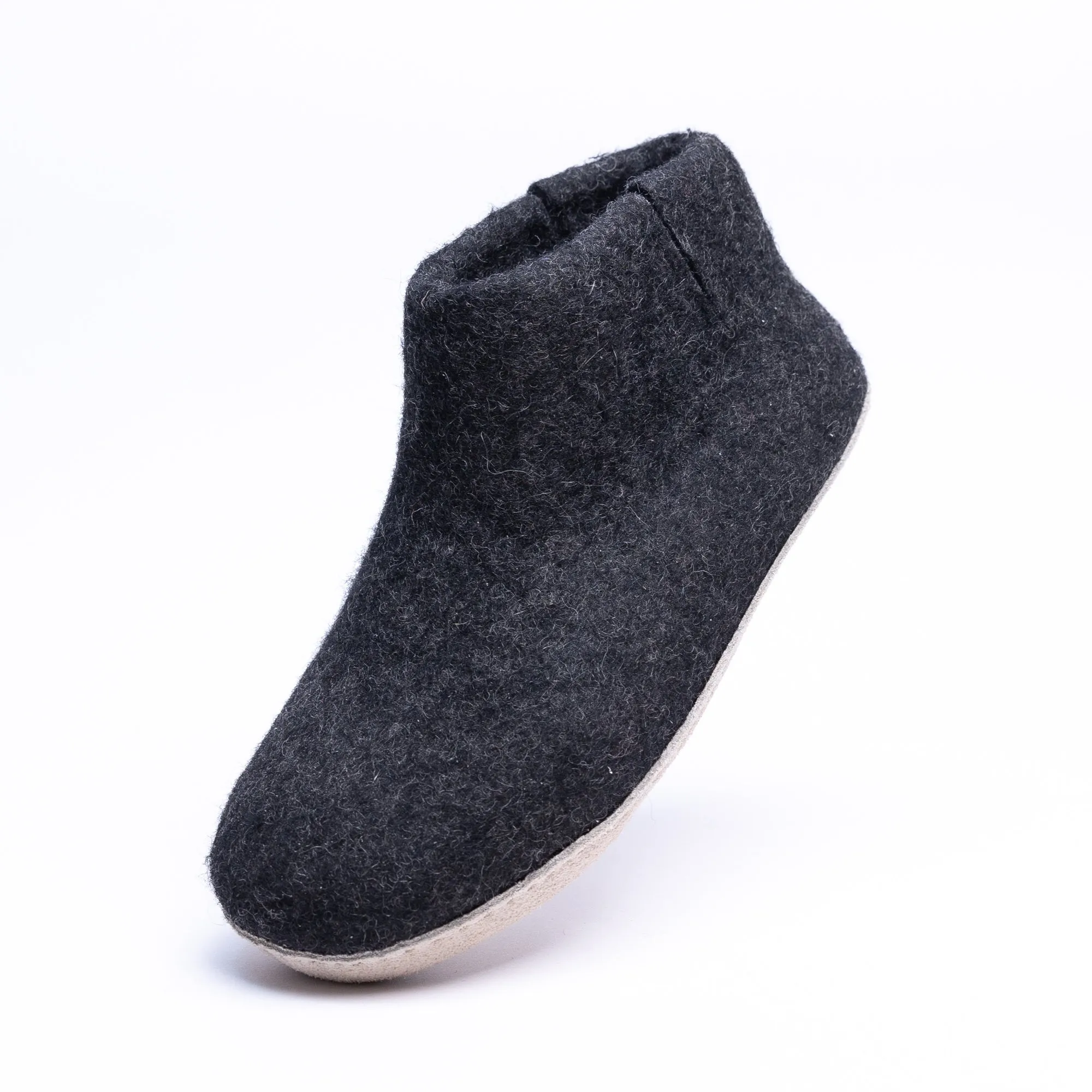 KUUMA - Graphite Wool Felt Boots Unisex, Cozy, Handmade Indoor Comfort