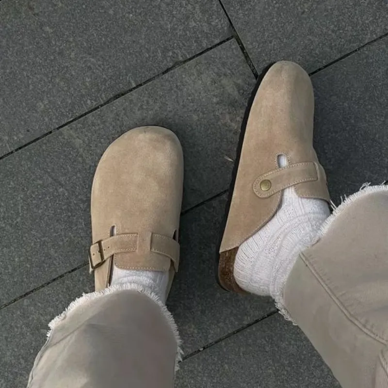 Luxus am Fuß: Die Exklusiven Unisex Leder Boston Sandalen von MeisterSchritt
