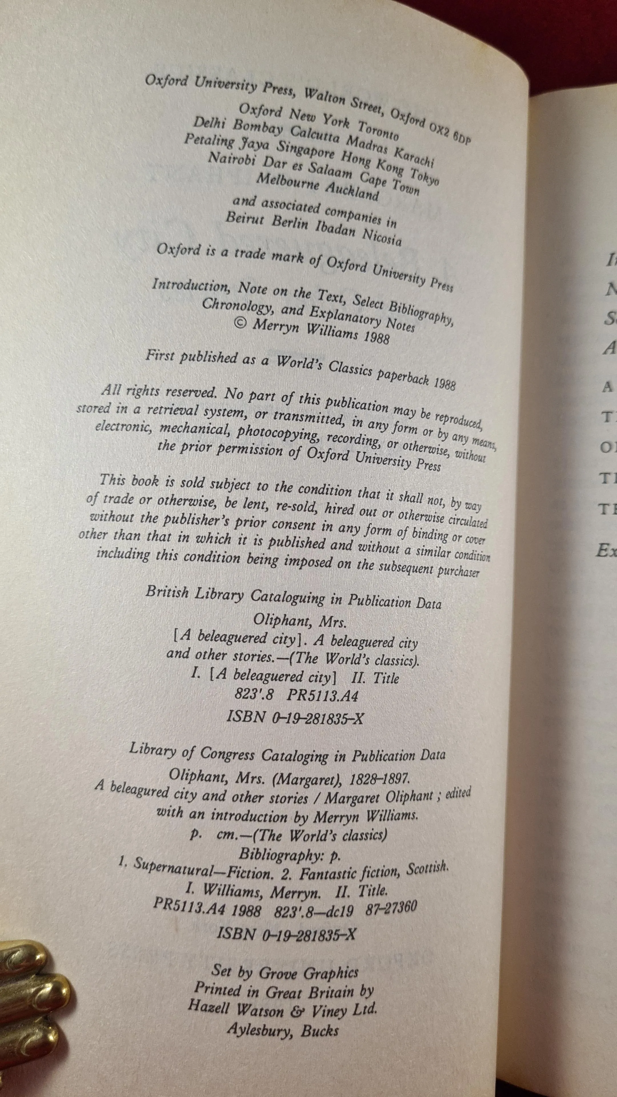 Margaret Oliphant - A Beleaguered City & other stories, Oxford, 1988, Paperbacks