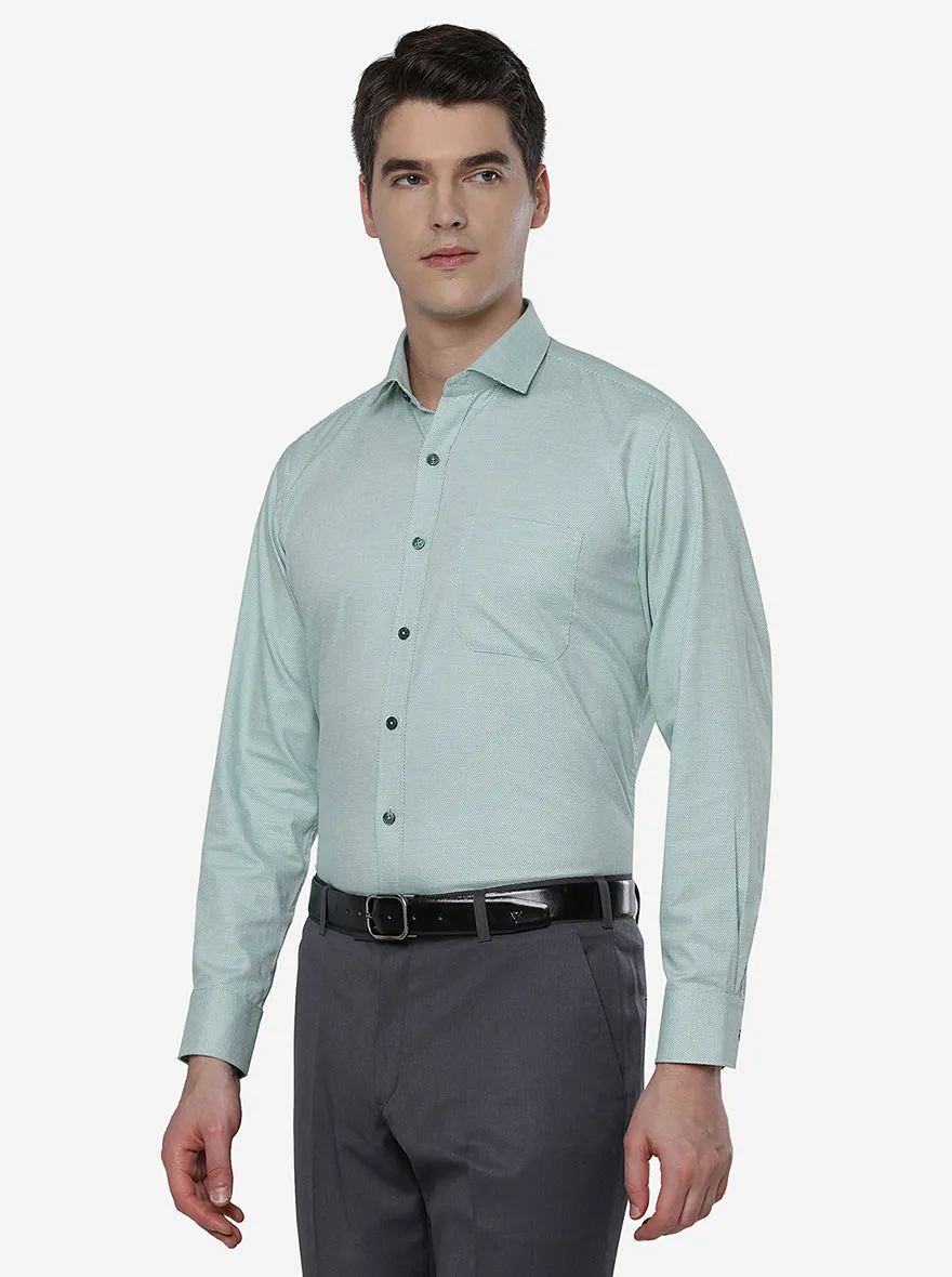 Pastel Green Solid Regular Fit Formal Shirt | JadeBlue
