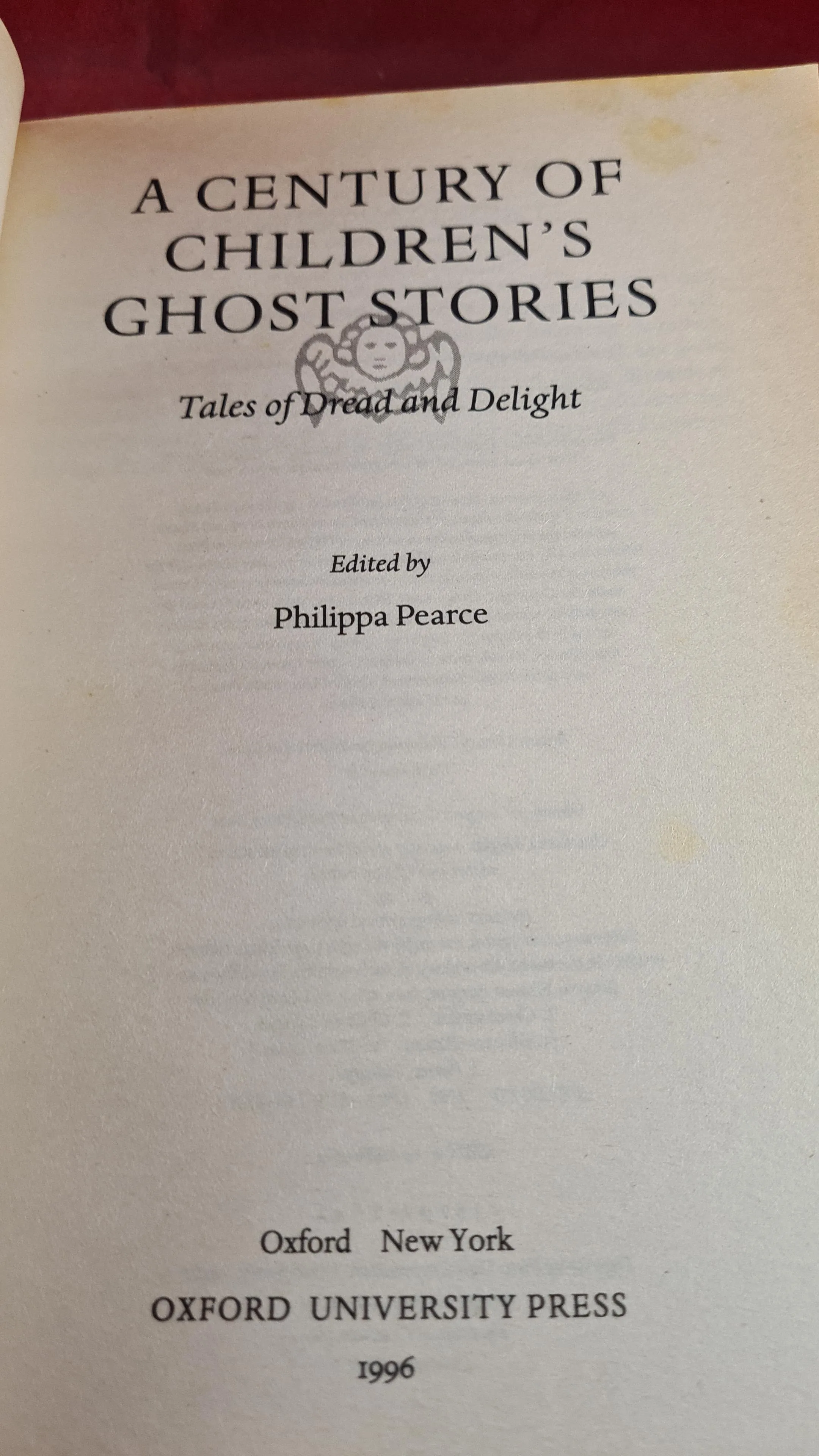 Philippa Pearce - A Century of Children's Ghost Stories, Oxford, 1996, Paperbacks