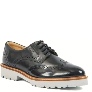 Pod Kortney Brogues