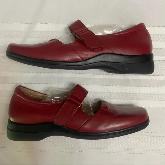 Red Leather Womens Mary Jane Shoes Excellent Quality Size 41 (9.5 US Conversion)
