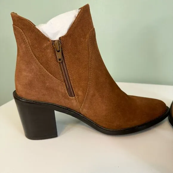 Seychelles Pretty Little Bird  Heeled Suede Bootie Cognac Size 7 Women's