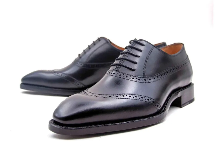 Ugo Vasare "Victor" Oxford-Black