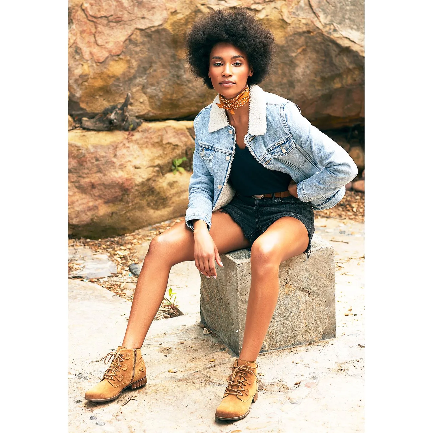 Women's Earth Bahn Deep Navy Suede